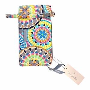 Vera Bradley Sunny Medallion 3 in 1 RFID Crossbody/Wristlet. NWT